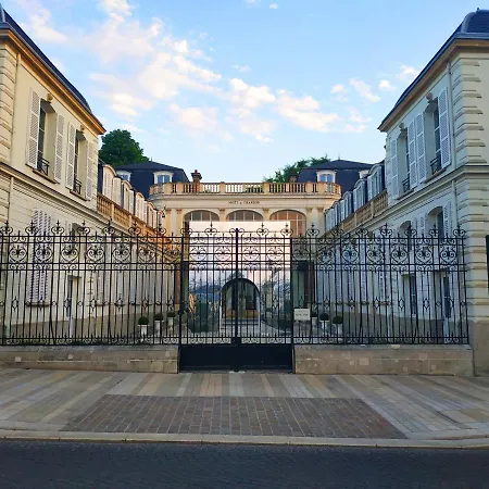 Champagne Apartmán *